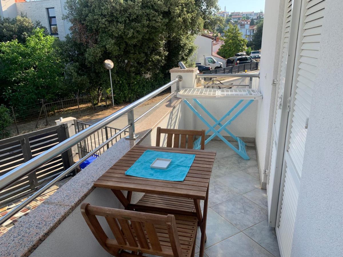 Apartmani Auer Pjescana Uvala Exterior foto
